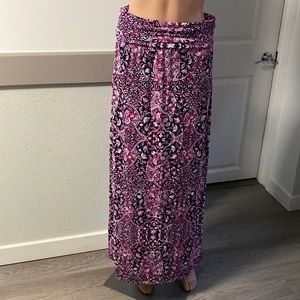 Skirt. .color dress size L